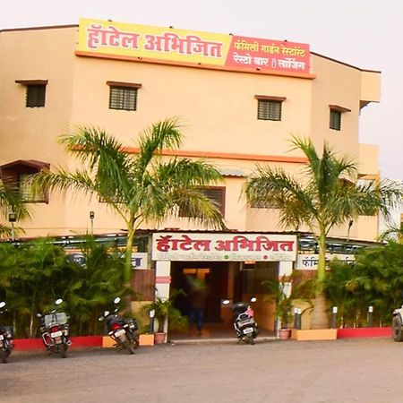 Spot On 66795 Hotel Abhijeet Otur Exterior photo