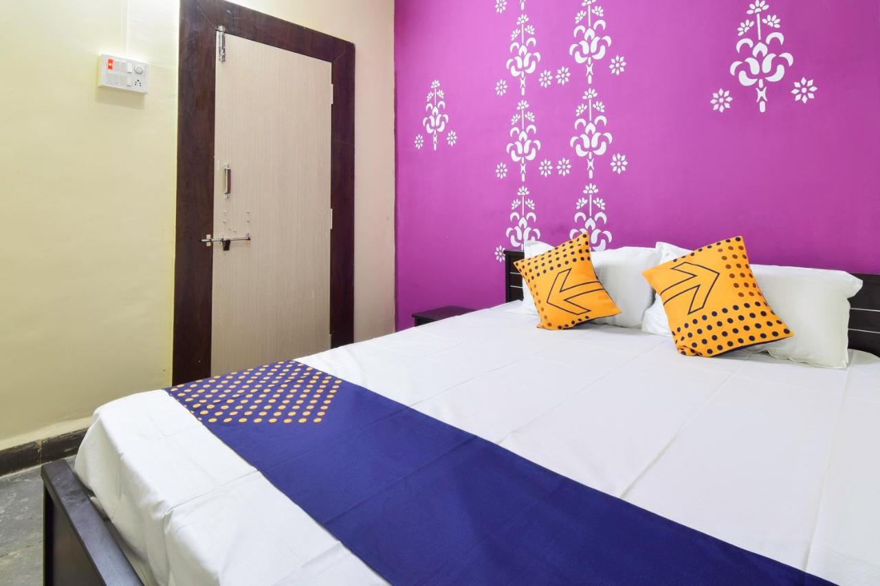Spot On 66795 Hotel Abhijeet Otur Exterior photo